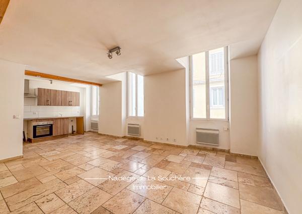 Marseille (13006) Lodi: Coup de cœur pour ce Duplex Esprit Loft baigné de lumière