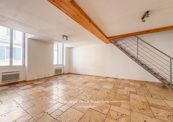 Marseille (13006) Lodi: Coup de cœur pour ce Duplex Esprit Loft baigné de lumière