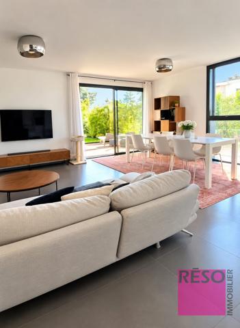 T4 MEUBLÉ EN REZ DE JARDIN NEYDENS