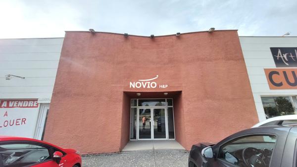 Local commercial  330 m² avec forte visibilité