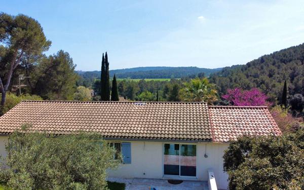 Maison à vendre    6 pièces •  Saint-Clément-de-Rivière