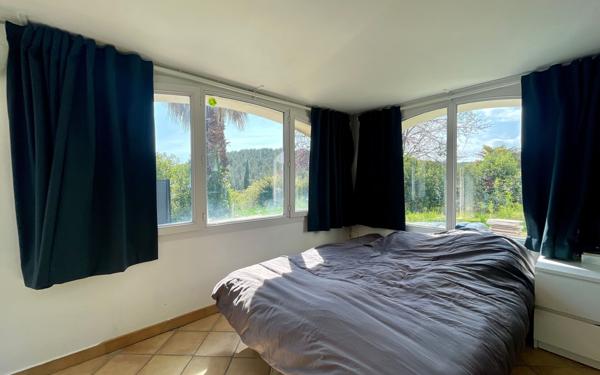 Maison à vendre    6 pièces •  Saint-Clément-de-Rivière