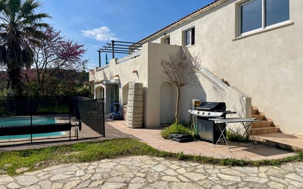 Maison à vendre    6 pièces •  Saint-Clément-de-Rivière