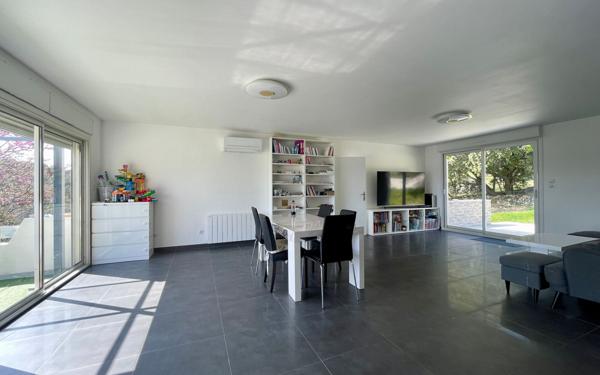 Maison à vendre    6 pièces •  Saint-Clément-de-Rivière