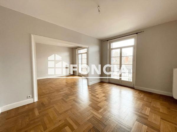 Location Appartement 4 pièces 103.58 m² - 62 RUE DUQUESNE Lyon 69006