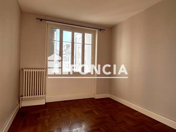 Location Appartement 4 pièces 103.58 m² - 62 RUE DUQUESNE Lyon 69006