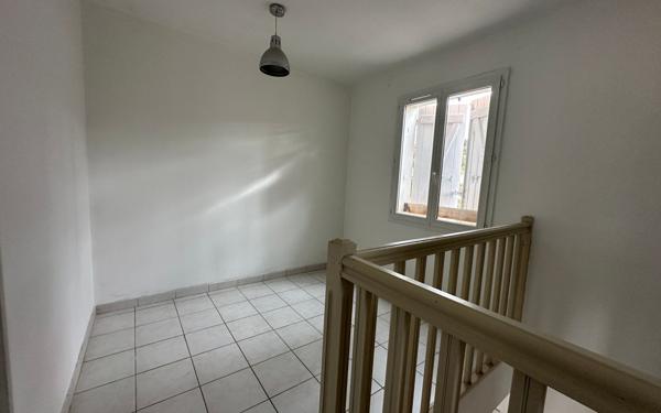 Maison à vendre    4 pièces •  Magrie