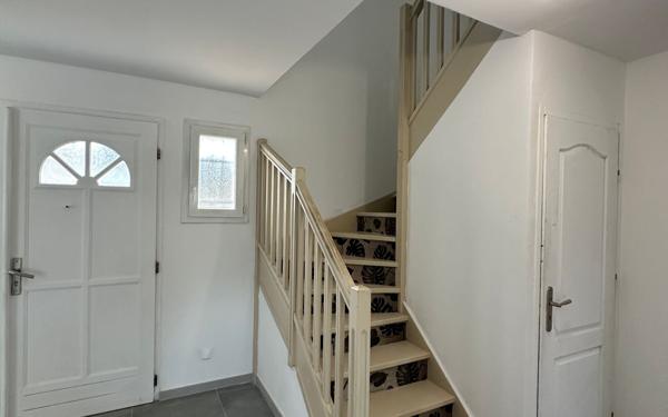 Maison à vendre    4 pièces •  Magrie