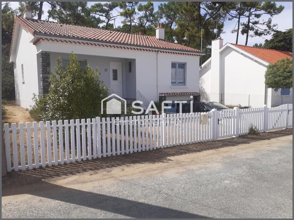 A la Barre de Monts, à quelques pas de la plage, charmante maison avec un petit sous-sol, sur une propriété de 522 m2.