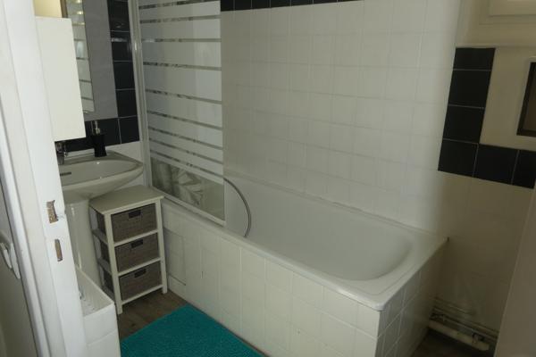 Royan proche centre - Appartement 2 pièces - Balcon - Parking - Cave