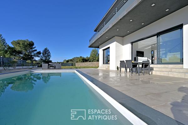 Villa contemporaine avec piscine collines Ouest