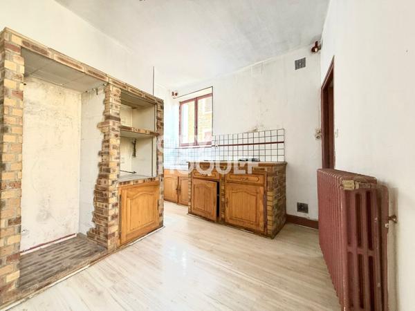 APPARTEMENT À VENDRE DE 5 PIÈCES DE 126,84 M²
