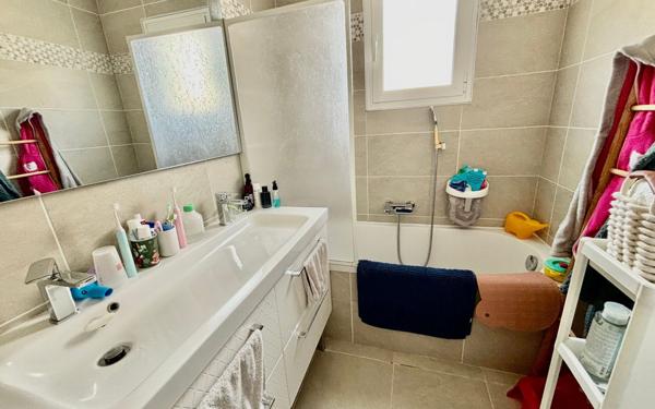 Maison à louer    4 pièces • 88 m2 Saint-Vincent-de-Paul