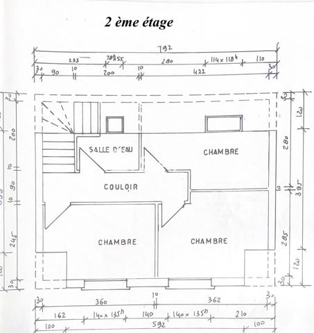 Maison de charme lumineuse sur trois niveaux, au calme à Drancy, avec terrasse, suite, garage et beaux volumes