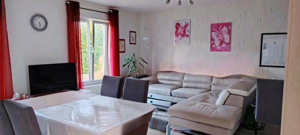 Maison de plain-pied de 80 m² sur terrain de 340 m², située dans le secteur Europe