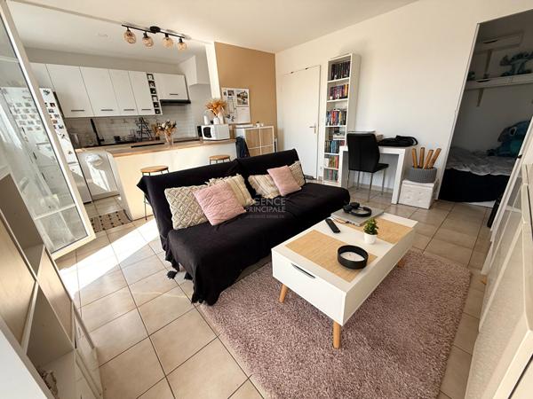 Appartement Carrieres Sous Poissy 1 pièce(s) 33 m2 130 000 € **  - Référence  9234