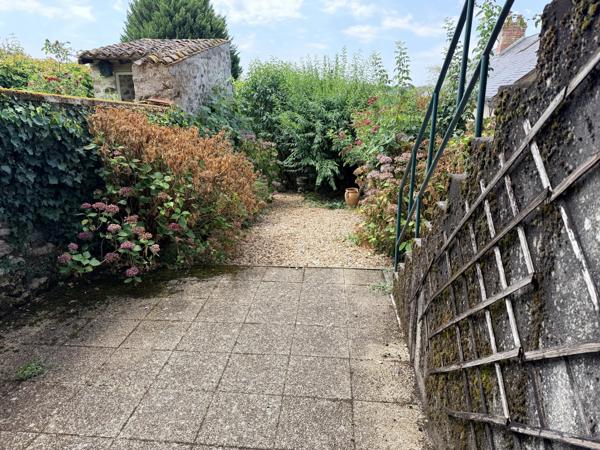 Superbe maison de ville offrant des espaces et des pièces insoupçonnés
