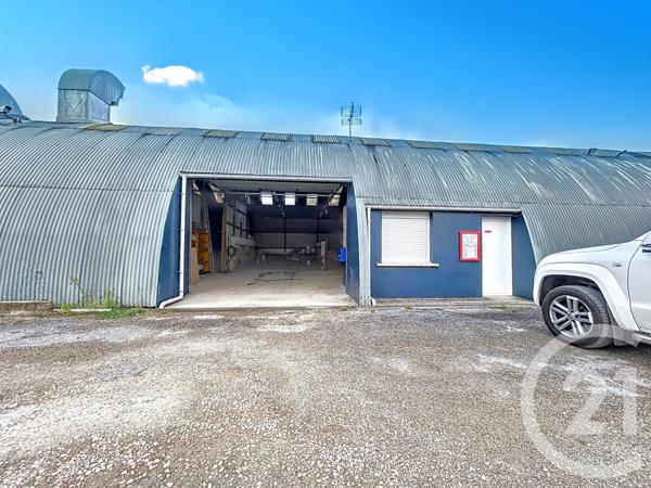 à vendre  200 m2 TINQUEUX - 51