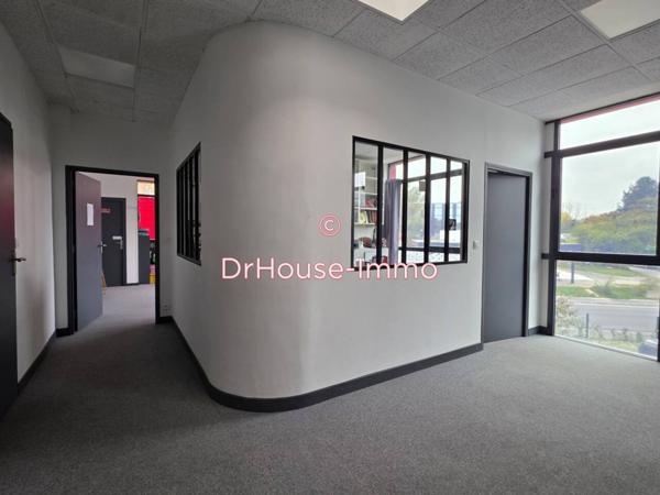 Bureau à vendre 10 pièces de 600 m²