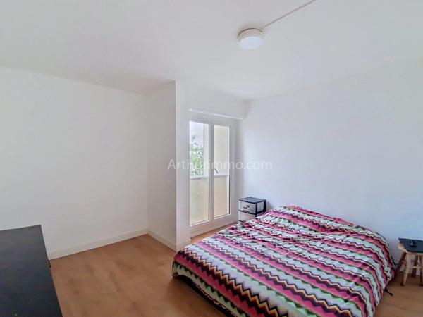 Vente                                                      Appartement
                        
                     4 pièces                      86 m2                     à Épinay-sous-Sénart