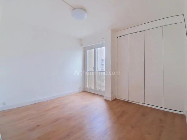 Vente                                                      Appartement
                        
                     4 pièces                      86 m2                     à Épinay-sous-Sénart