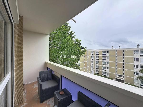 Vente                                                      Appartement
                        
                     2 pièces                      47 m2                     à Créteil