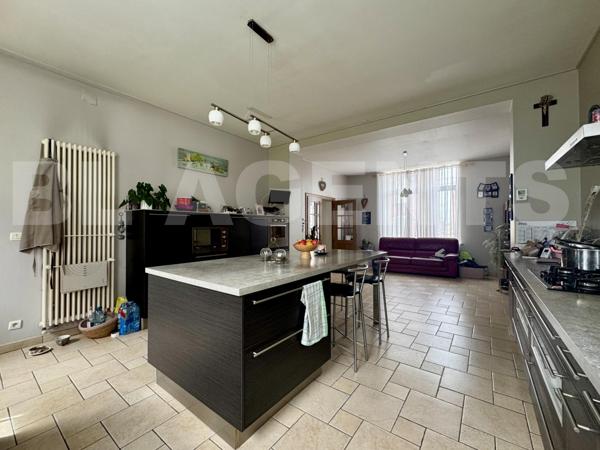 maison/villa 5 pièce(s) 192 m2