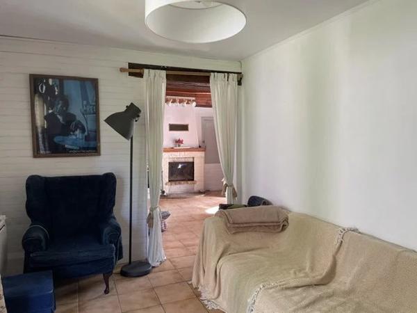 Charmante maison de 1 chambre à Saint-Bazile