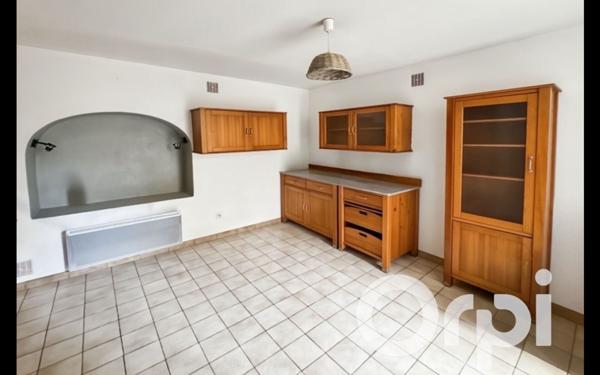 Maison à vendre    3 pièces • 74 m2 Beaucaire