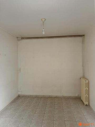 Maision 2 chambres voir 3 avec garage