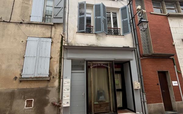 Immeuble à vendre    5 pièces • 100 m2 Meaux