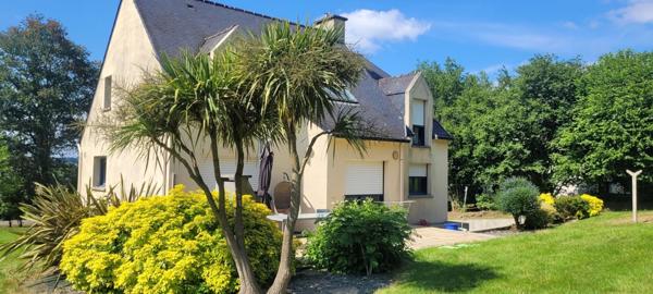 Dans la magnifique campagne de Locminé, maison de Maître d' oeuvre