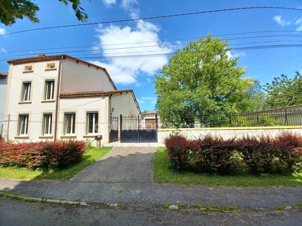 A VENDRE MAISON BOURGEOISE 4 CHAMBRES, JARDINS, GARAGE, SANS VIS A VIS!!