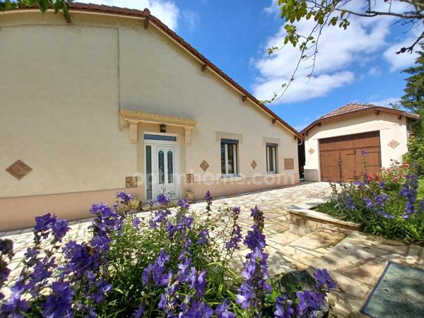 A VENDRE MAISON BOURGEOISE 4 CHAMBRES, JARDINS, GARAGE, SANS VIS A VIS!!