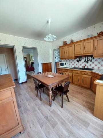 A VENDRE MAISON BOURGEOISE 4 CHAMBRES, JARDINS, GARAGE, SANS VIS A VIS!!