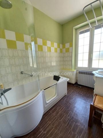 A VENDRE MAISON BOURGEOISE 4 CHAMBRES, JARDINS, GARAGE, SANS VIS A VIS!!