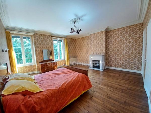 A VENDRE MAISON BOURGEOISE 4 CHAMBRES, JARDINS, GARAGE, SANS VIS A VIS!!