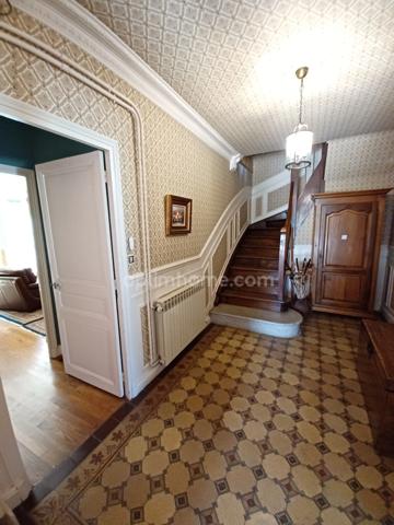 A VENDRE MAISON BOURGEOISE 4 CHAMBRES, JARDINS, GARAGE, SANS VIS A VIS!!