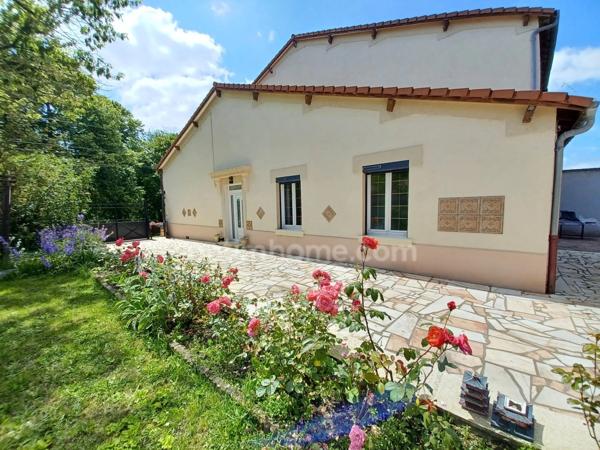 A VENDRE MAISON BOURGEOISE 4 CHAMBRES, JARDINS, GARAGE, SANS VIS A VIS!!