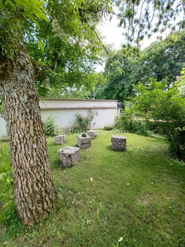 A VENDRE MAISON BOURGEOISE 4 CHAMBRES, JARDINS, GARAGE, SANS VIS A VIS!!