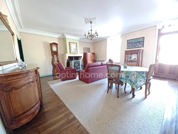 A VENDRE MAISON BOURGEOISE 4 CHAMBRES, JARDINS, GARAGE, SANS VIS A VIS!!