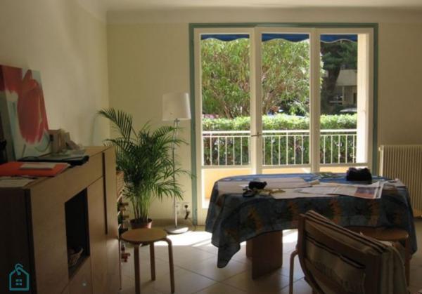 Six-fours Les Lônes - 3 pièces 63.95 m2