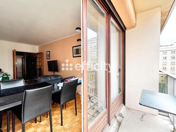 Appartement
         4 pièces
        - 88 m² 434 000 € *