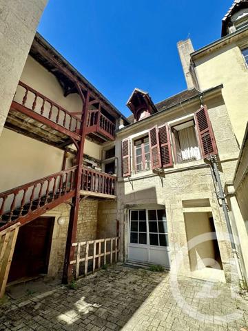 Immeuble à vendre  195 m 2   DOLE  - 39