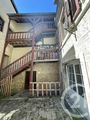 Immeuble à vendre  195 m 2   DOLE  - 39