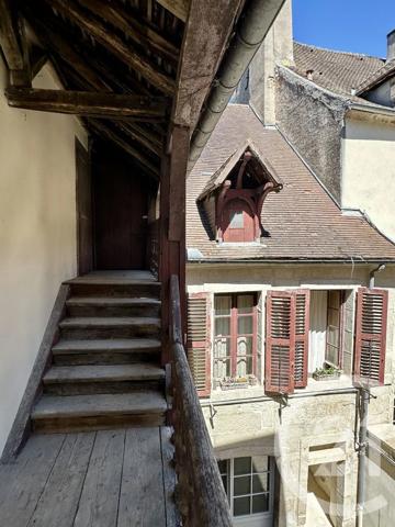 Immeuble à vendre  195 m 2   DOLE  - 39
