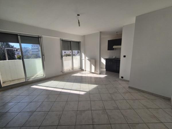 Appartement à vendre |  Montluçon |  1 pièce | 32,9 m²