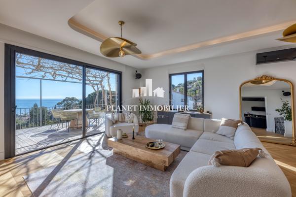 GOLFE JUAN - MAGNIFIQUE VILLA AVEC VUE MER PANORAMIQUE