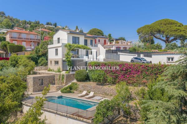 GOLFE JUAN - MAGNIFIQUE VILLA AVEC VUE MER PANORAMIQUE