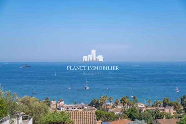 GOLFE JUAN - MAGNIFIQUE VILLA AVEC VUE MER PANORAMIQUE
